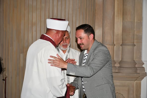 Kaymakamımız Sayın Ercan Kayabaşı Kurban Bayramı Münasebetiyle Çarşı Camii’nde Bigalı Hemşehrilerimizle Birlikte Bayram Namazını Eda Etti